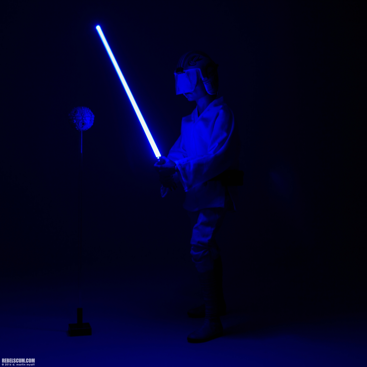 Luke-Skywalker-MMS297-Hot-Toys-Star-Wars-A-New-Hope-038.jpg