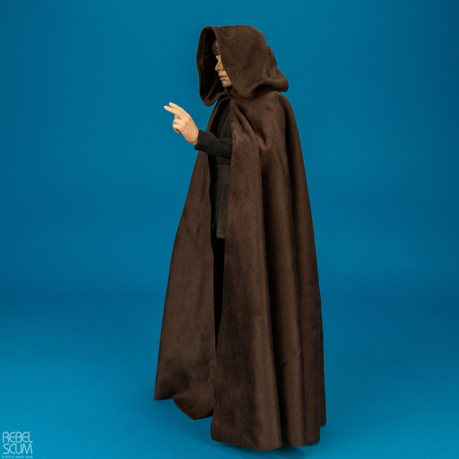 Luke-Skywalker-MMS429-Return-Of-The-Jedi-Hot-Toys-003.jpg