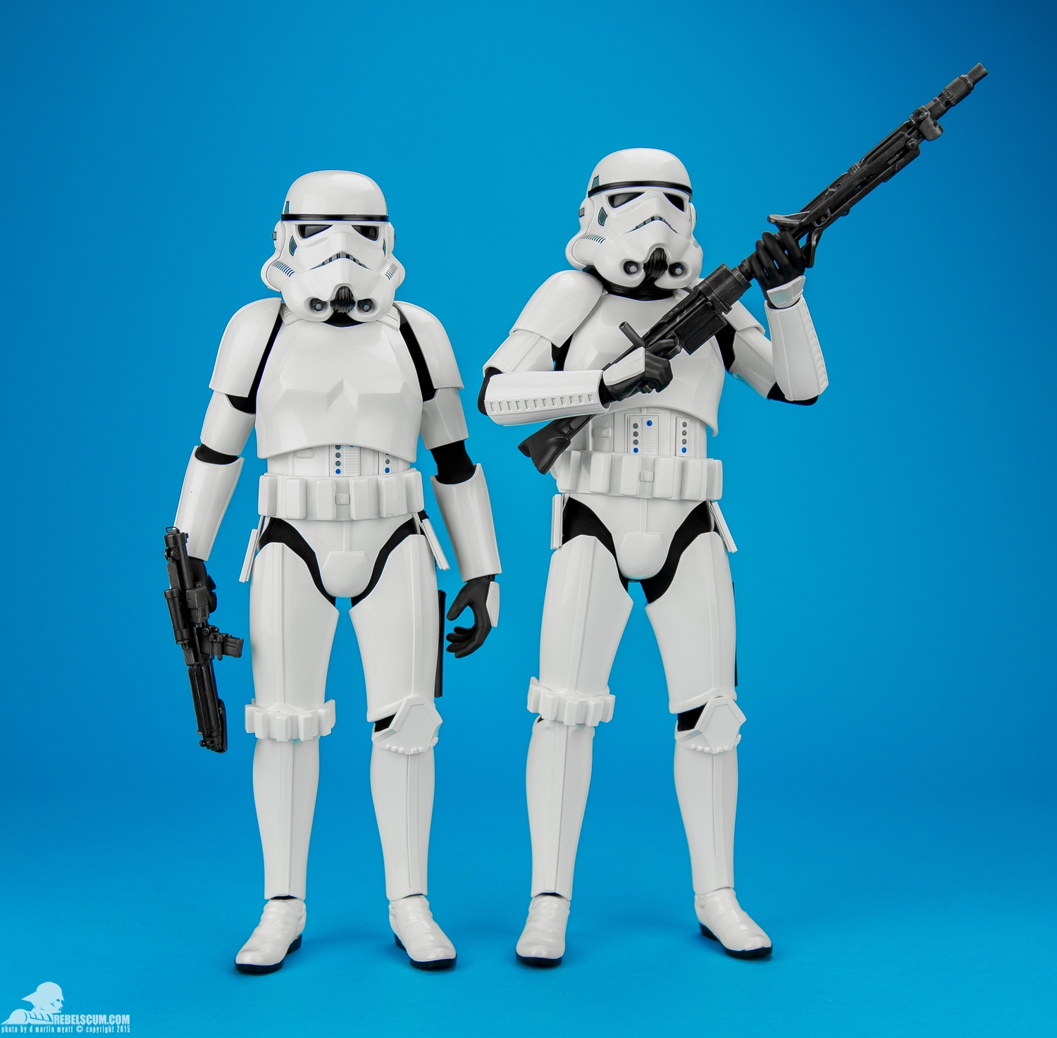 MMS268-Stormtroopers-Hot-Toys-Star-Wars-Two-Pack-029.jpg