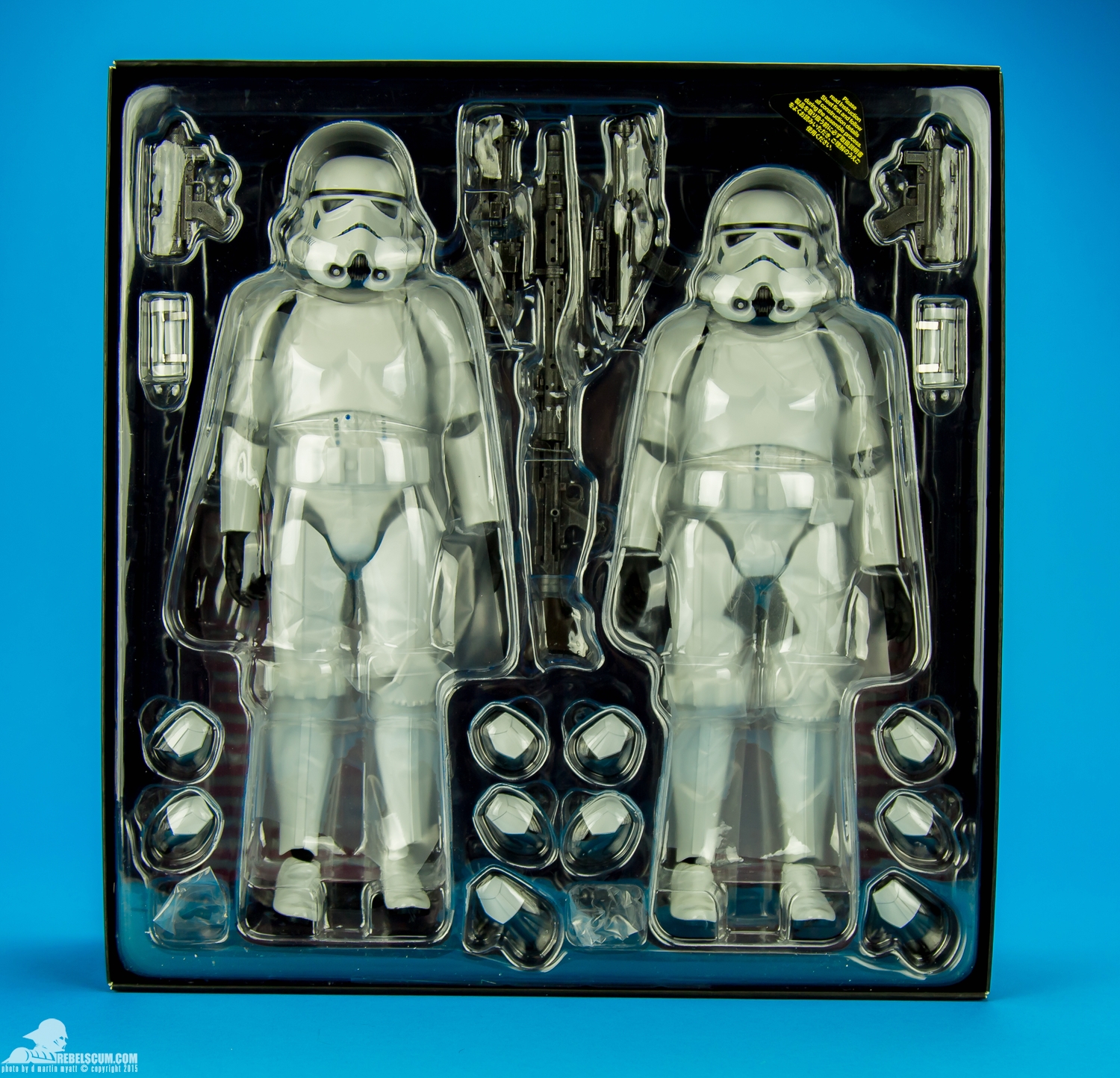MMS268-Stormtroopers-Hot-Toys-Star-Wars-Two-Pack-045.jpg