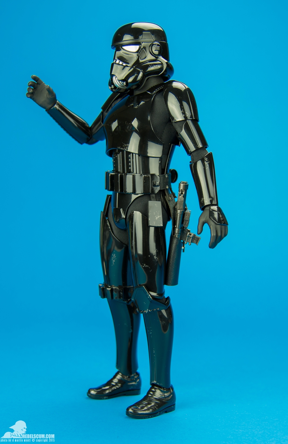 MMS271-Shadow-trooper-Hot-Toys-Star-Wars-figure-003.jpg