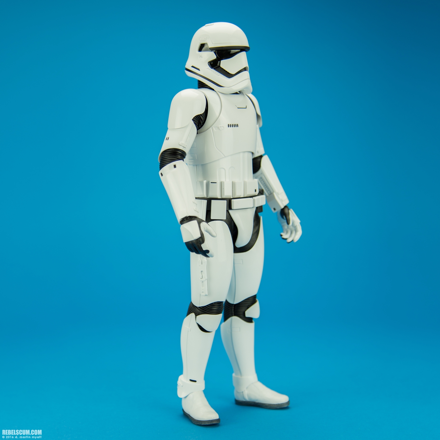 MMS319-First-Order-Stormtroopers-Star-Wars-Hot-Toys-006.jpg