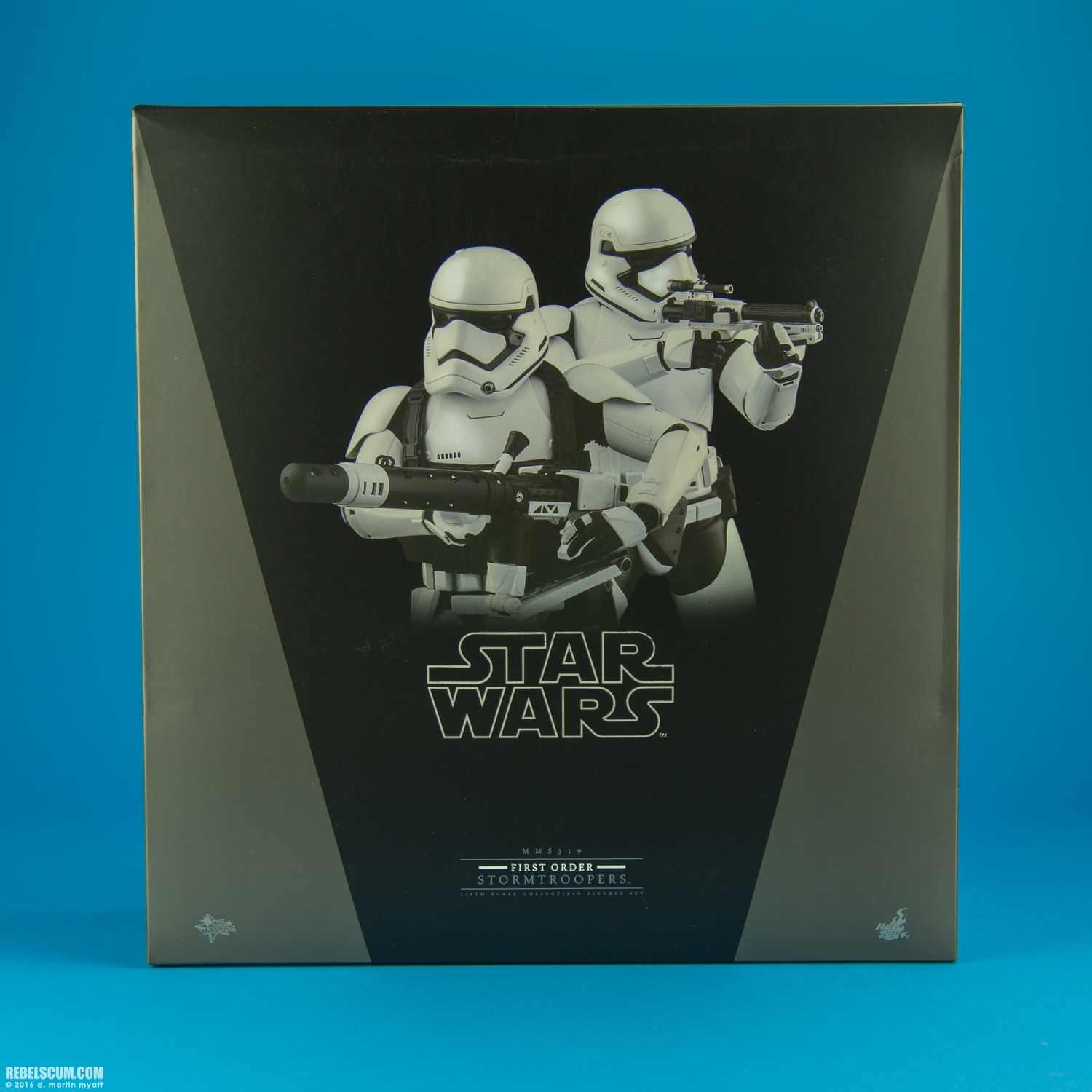 MMS319-First-Order-Stormtroopers-Star-Wars-Hot-Toys-020.jpg