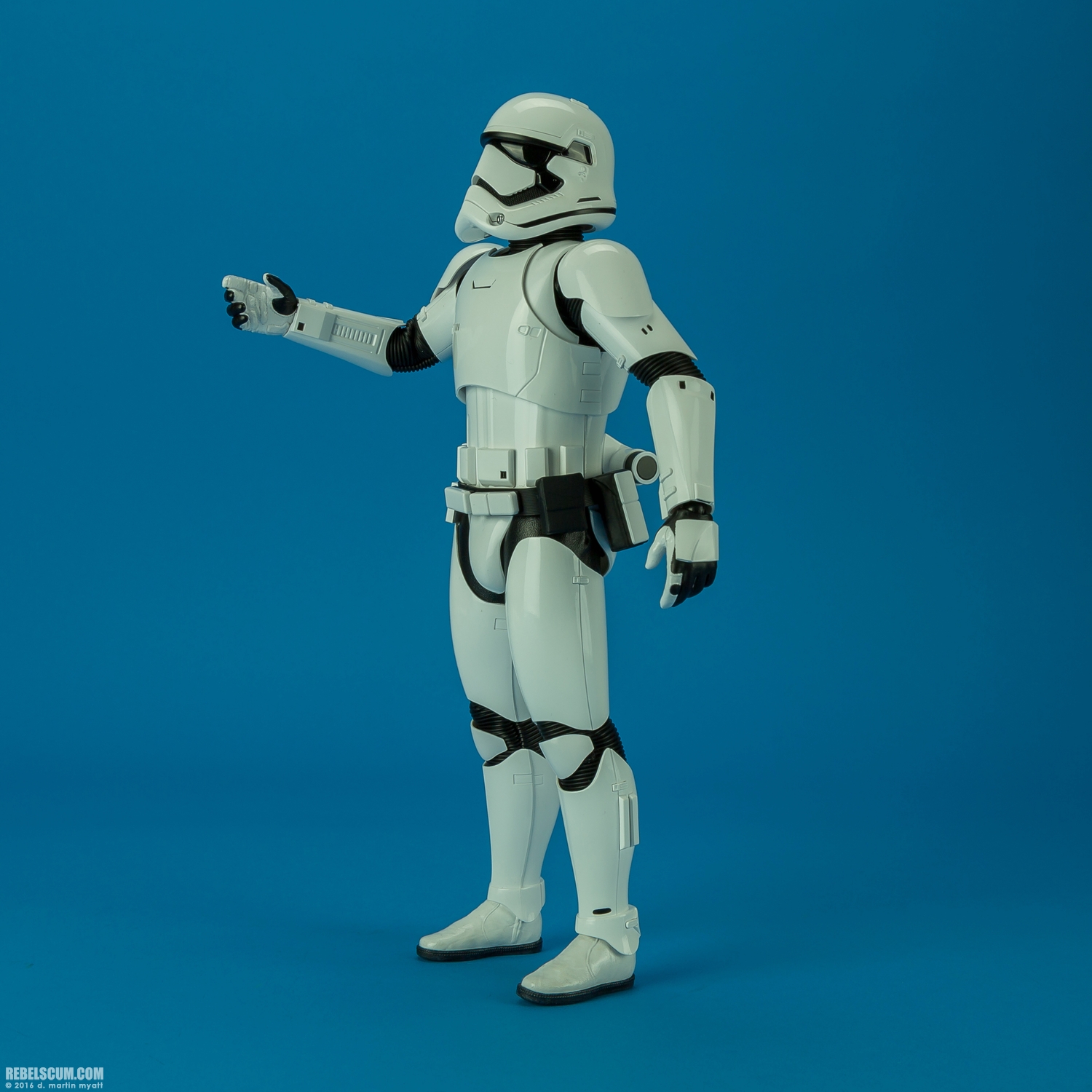 MMS335-First-Order-Stormtrooper-Officer-Set-Hot-Toys-007.jpg