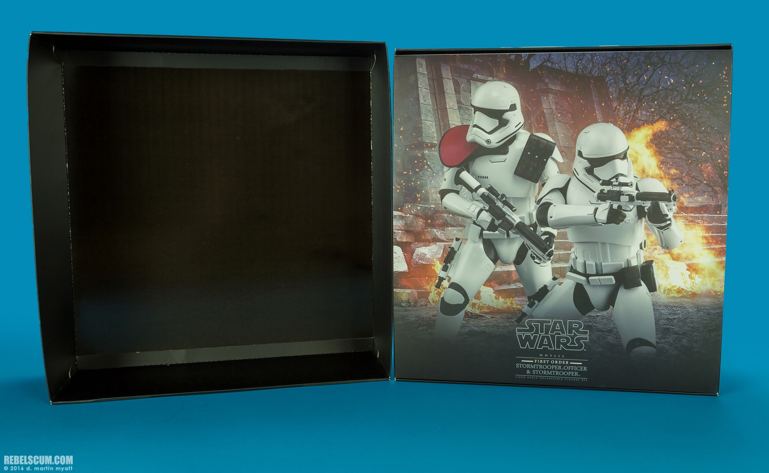 MMS335-First-Order-Stormtrooper-Officer-Set-Hot-Toys-022.jpg