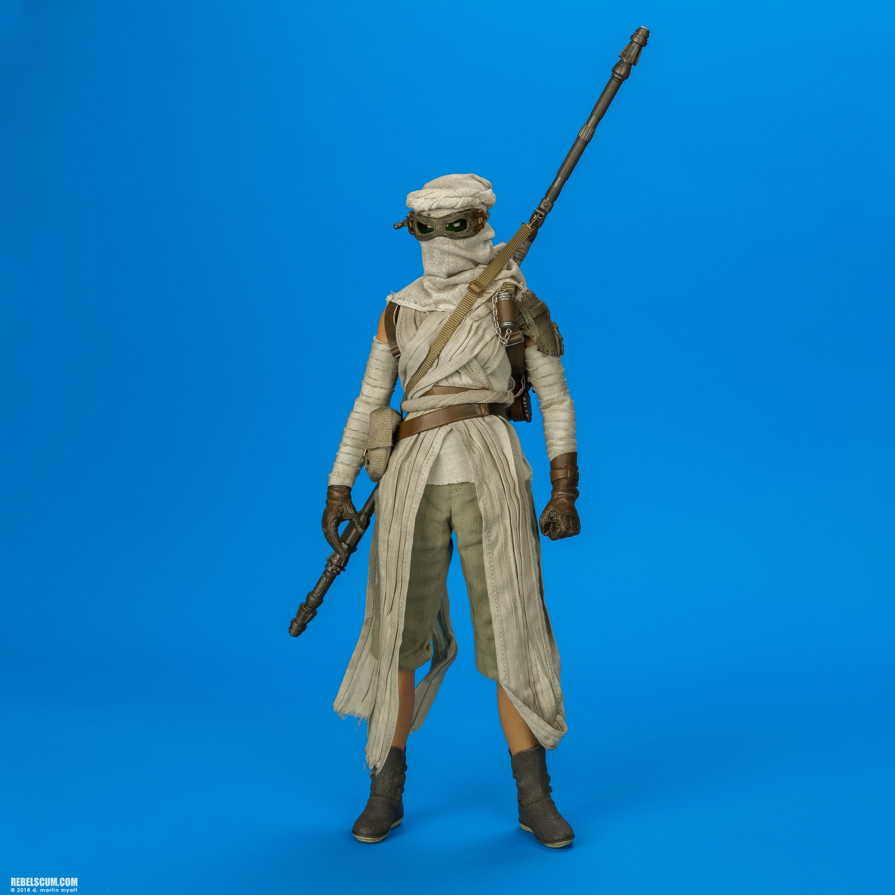 MMS337-Rey-BB-8-The-Force-Awakens-Hot-Toys-013.jpg