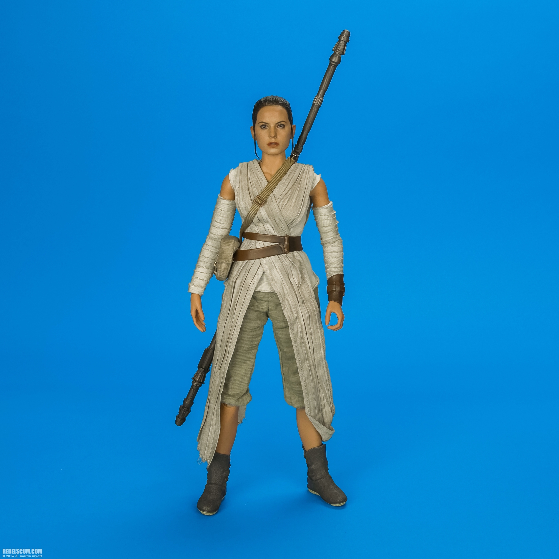 MMS337-Rey-BB-8-The-Force-Awakens-Hot-Toys-036.jpg