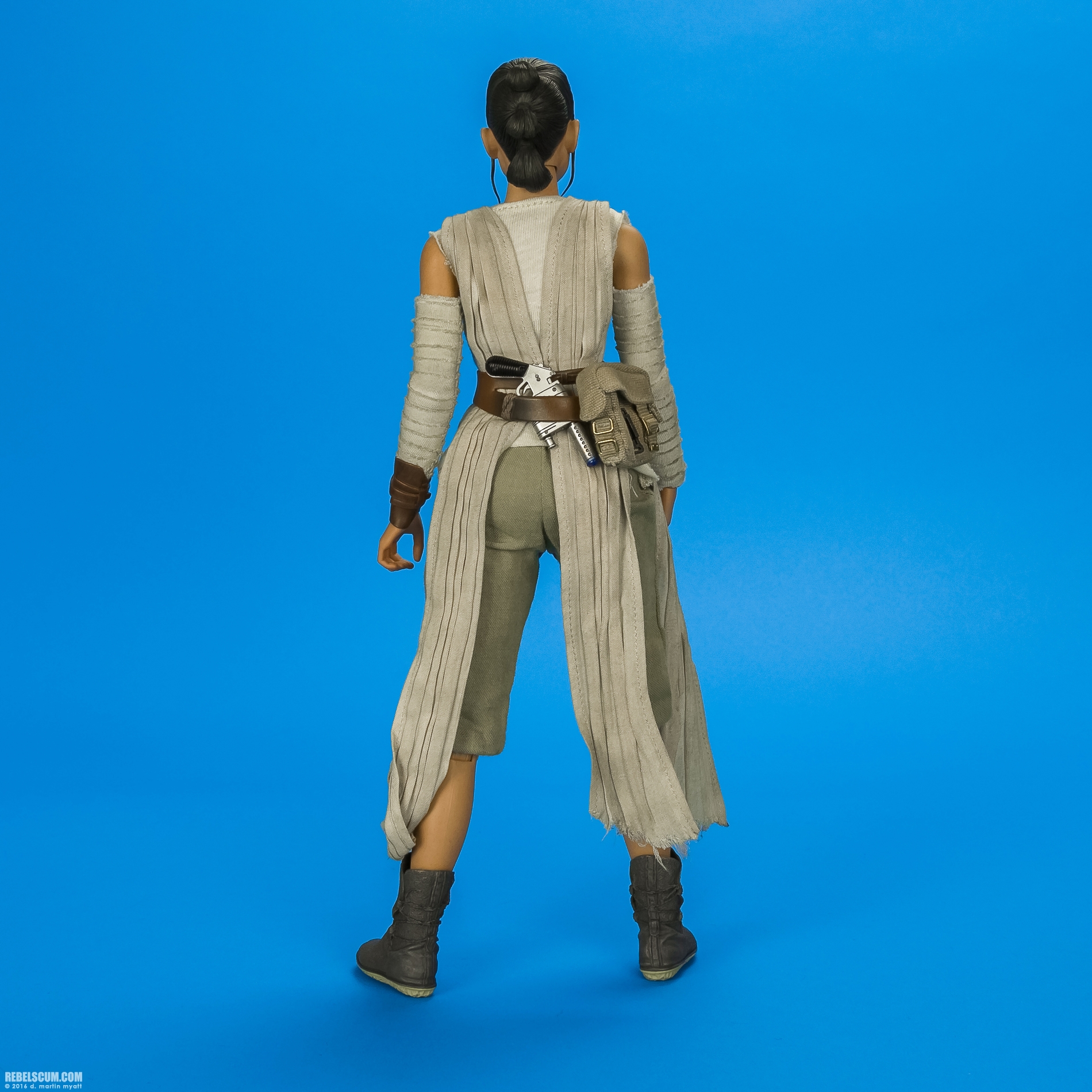 MMS337-Rey-BB-8-The-Force-Awakens-Hot-Toys-040.jpg