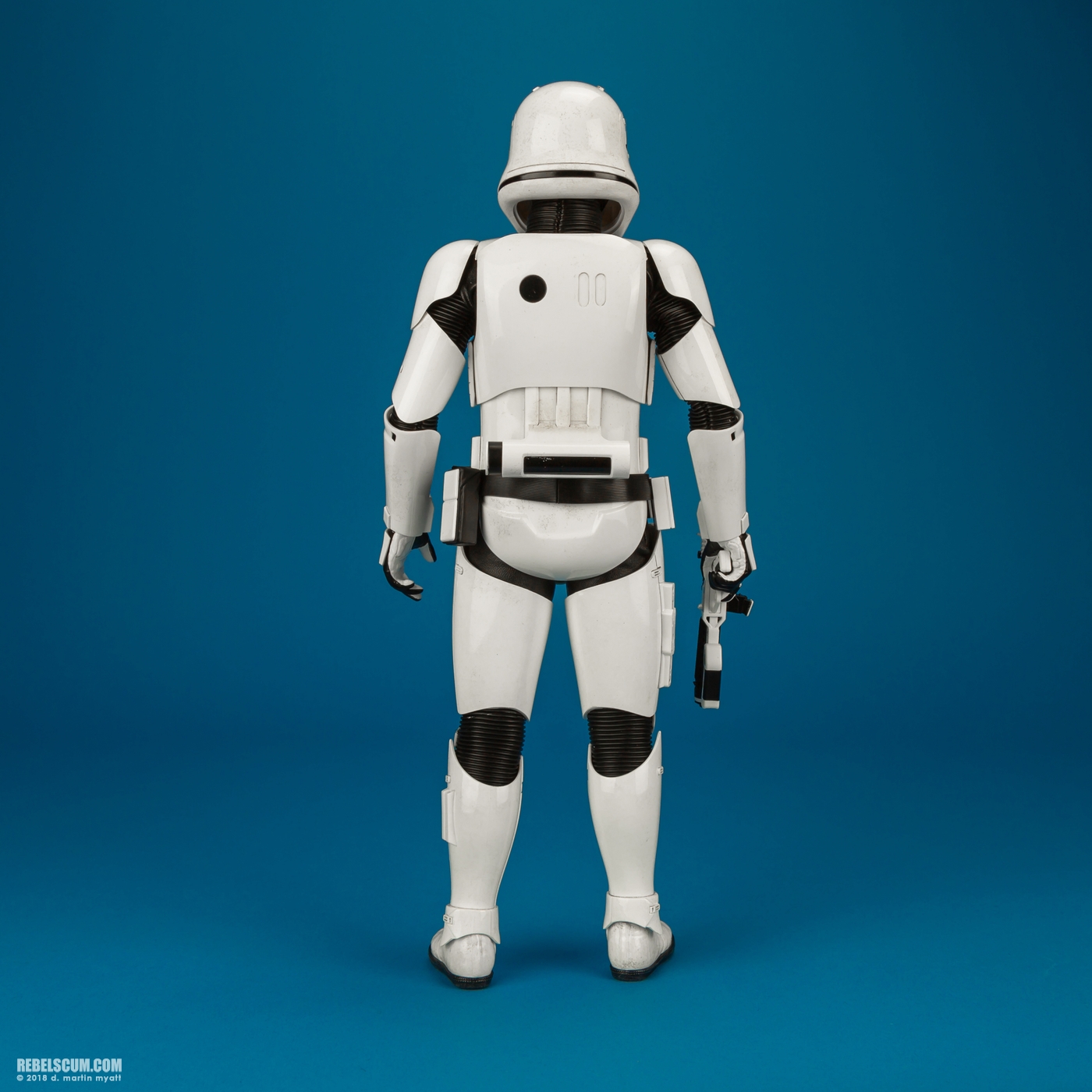 MMS367-Finn-First-Order-Stormtrooper-Version-Hot-Toys-004.jpg