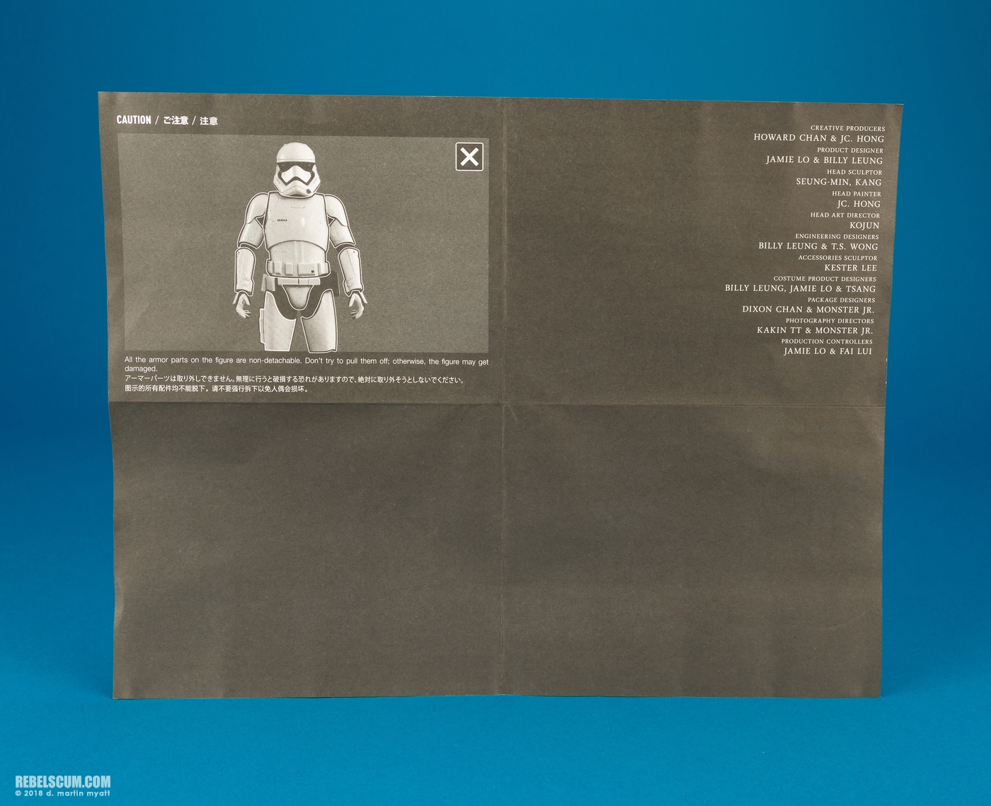 MMS367-Finn-First-Order-Stormtrooper-Version-Hot-Toys-014.jpg