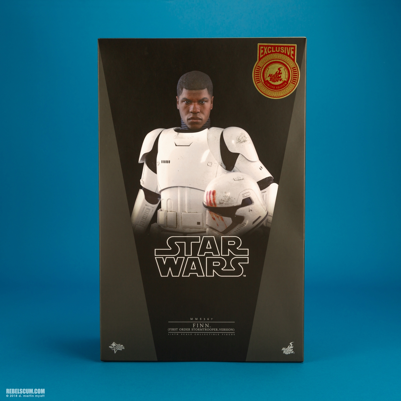 MMS367-Finn-First-Order-Stormtrooper-Version-Hot-Toys-020.jpg