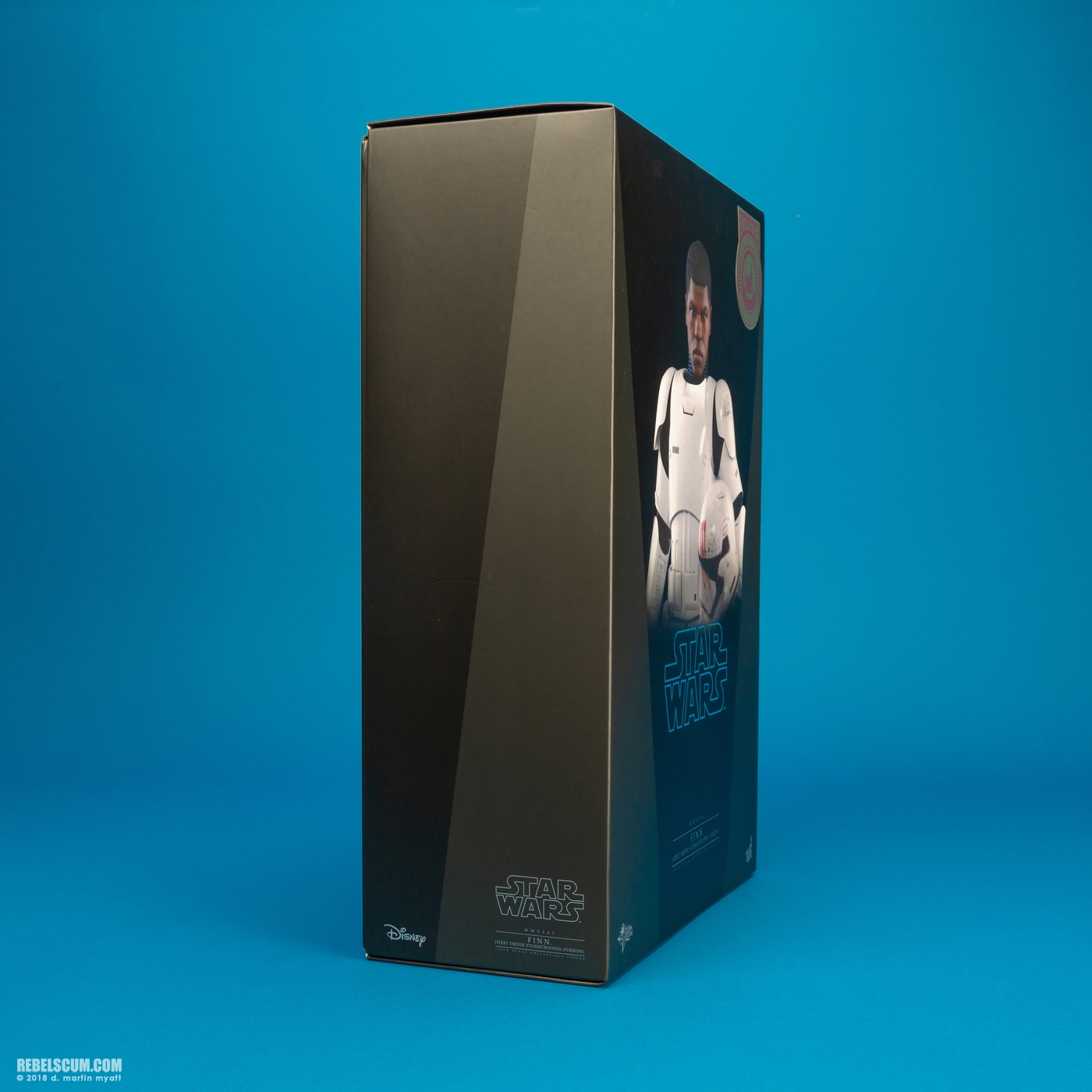 MMS367-Finn-First-Order-Stormtrooper-Version-Hot-Toys-021.jpg