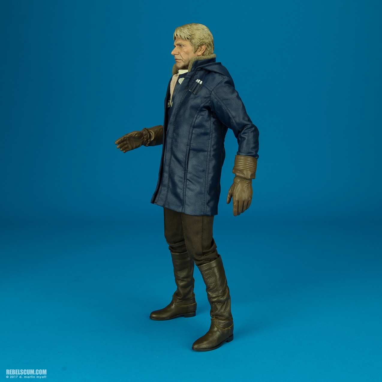 MMS376-Han-Solo-Chewbacca-The-Force-Awakens-Hot-Toys-007.jpg