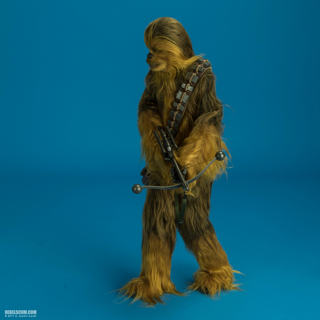 MMS376-Han-Solo-Chewbacca-The-Force-Awakens-Hot-Toys-025.jpg