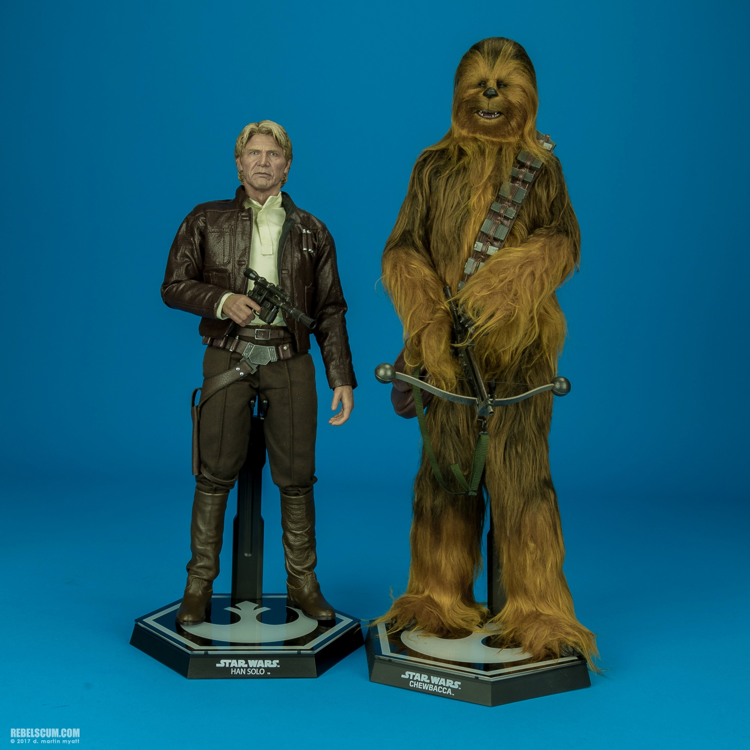 MMS376-Han-Solo-Chewbacca-The-Force-Awakens-Hot-Toys-038.jpg