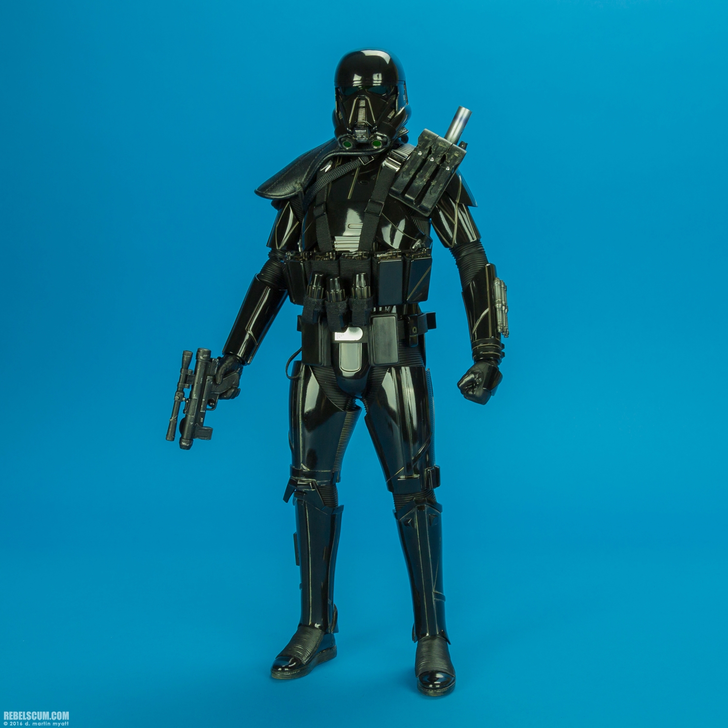 MMS385-Death-Trooper-Specialist-Rogue-One-Hot-Toys-021.jpg