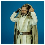 MMS390-Luke-Skywalker-The-Force-Awakens-Hot-Toys-017.jpg