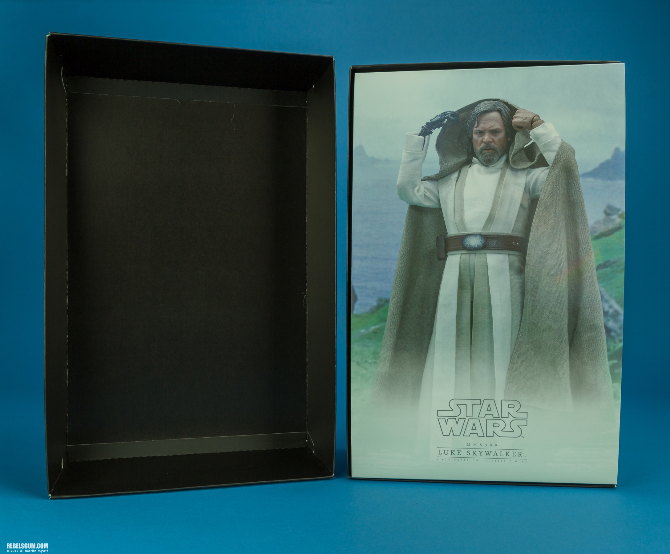 MMS390-Luke-Skywalker-The-Force-Awakens-Hot-Toys-037.jpg