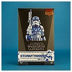 MMS401-Stormtrooper-Porcelain-Pattern-Version-Hot-Toys-018.jpg