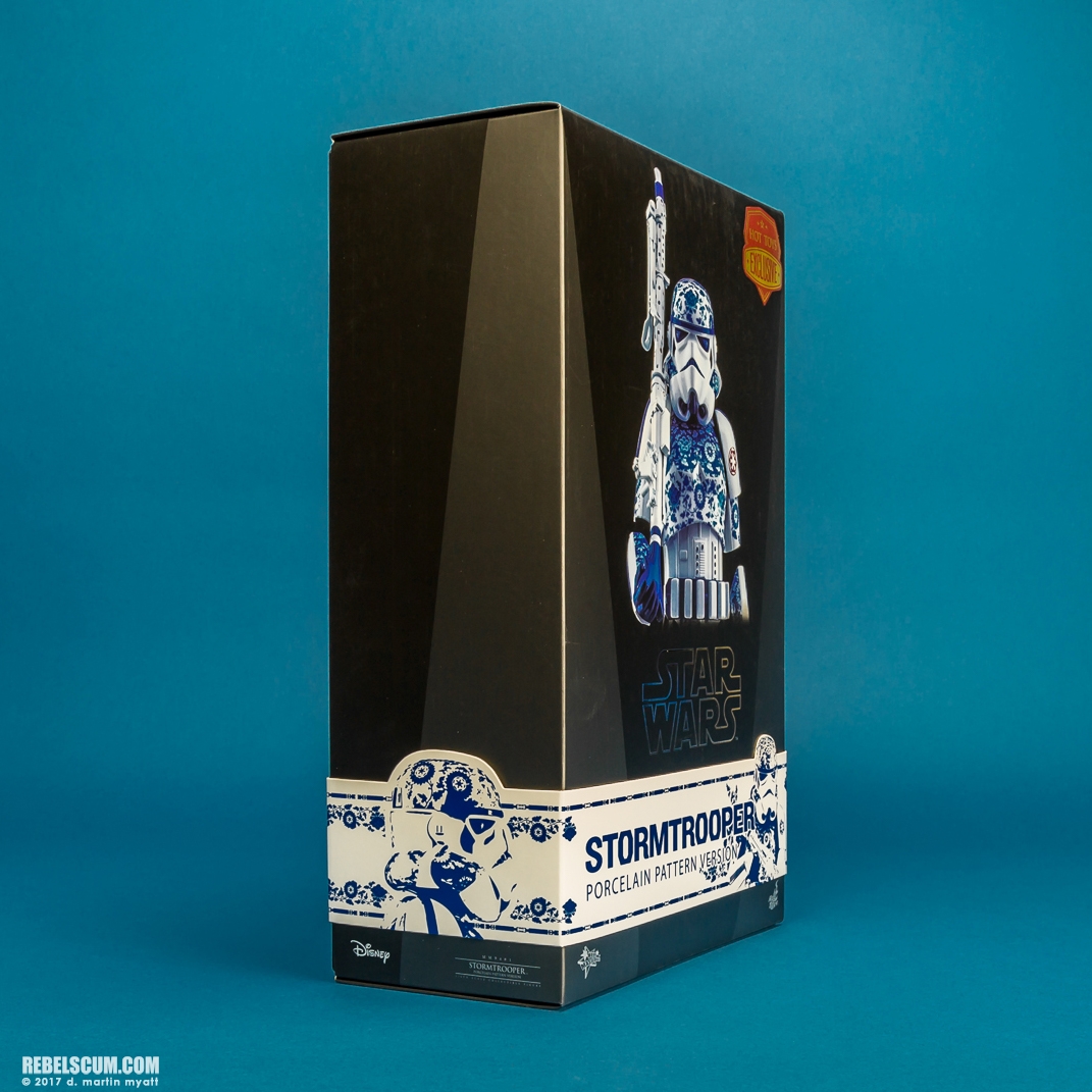 MMS401-Stormtrooper-Porcelain-Pattern-Version-Hot-Toys-019.jpg