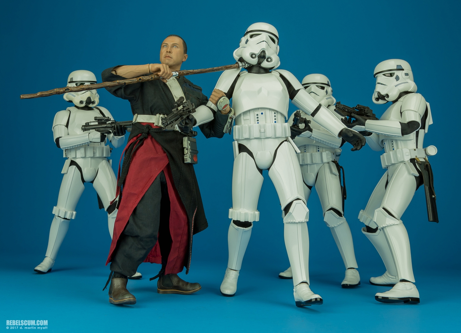 MMS403-Chirrut-Imwe-Star-Wars-Rogue-One-Hot-Toys-023.jpg