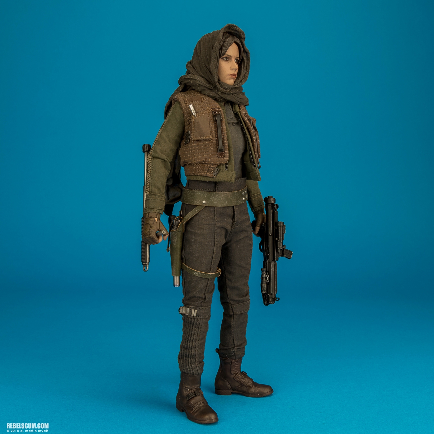 MMS404-Jyn-Erso-Star-Wars-Rogue-One-Hot-Toys-006.jpg