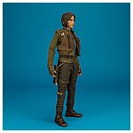 MMS404-Jyn-Erso-Star-Wars-Rogue-One-Hot-Toys-010.jpg