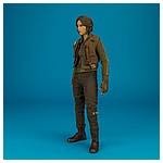 MMS404-Jyn-Erso-Star-Wars-Rogue-One-Hot-Toys-011.jpg