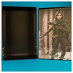 MMS404-Jyn-Erso-Star-Wars-Rogue-One-Hot-Toys-030.jpg