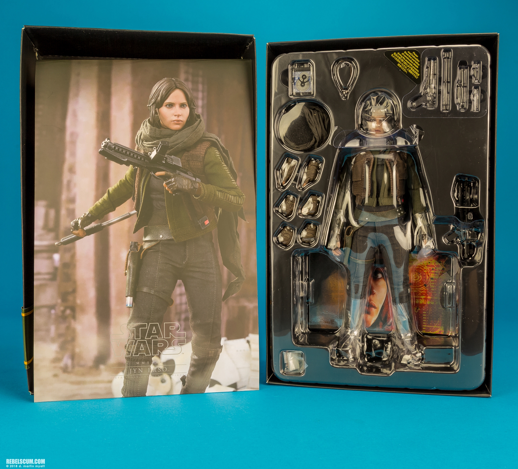 MMS404-Jyn-Erso-Star-Wars-Rogue-One-Hot-Toys-031.jpg