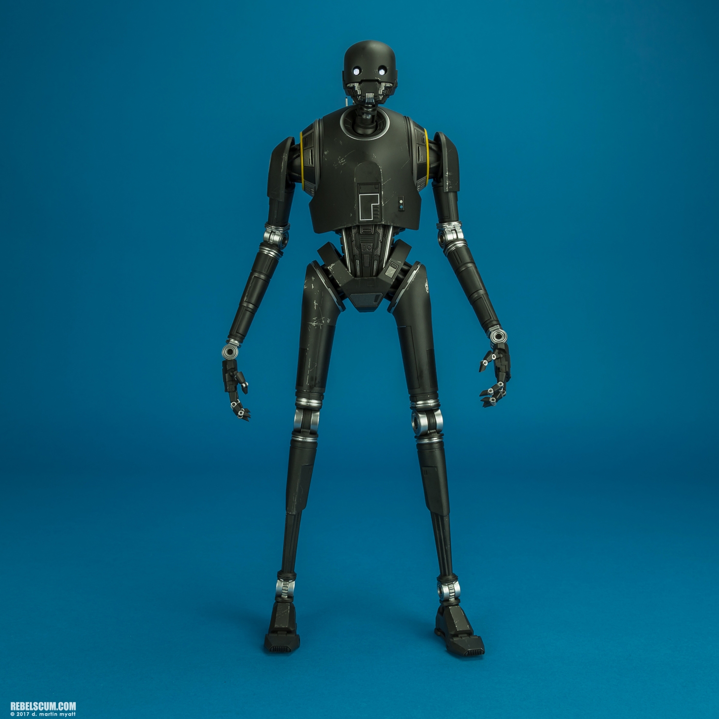 MMS406-K-2SO-Rogue-One-Hot-Toys-Star-Wars-001.jpg