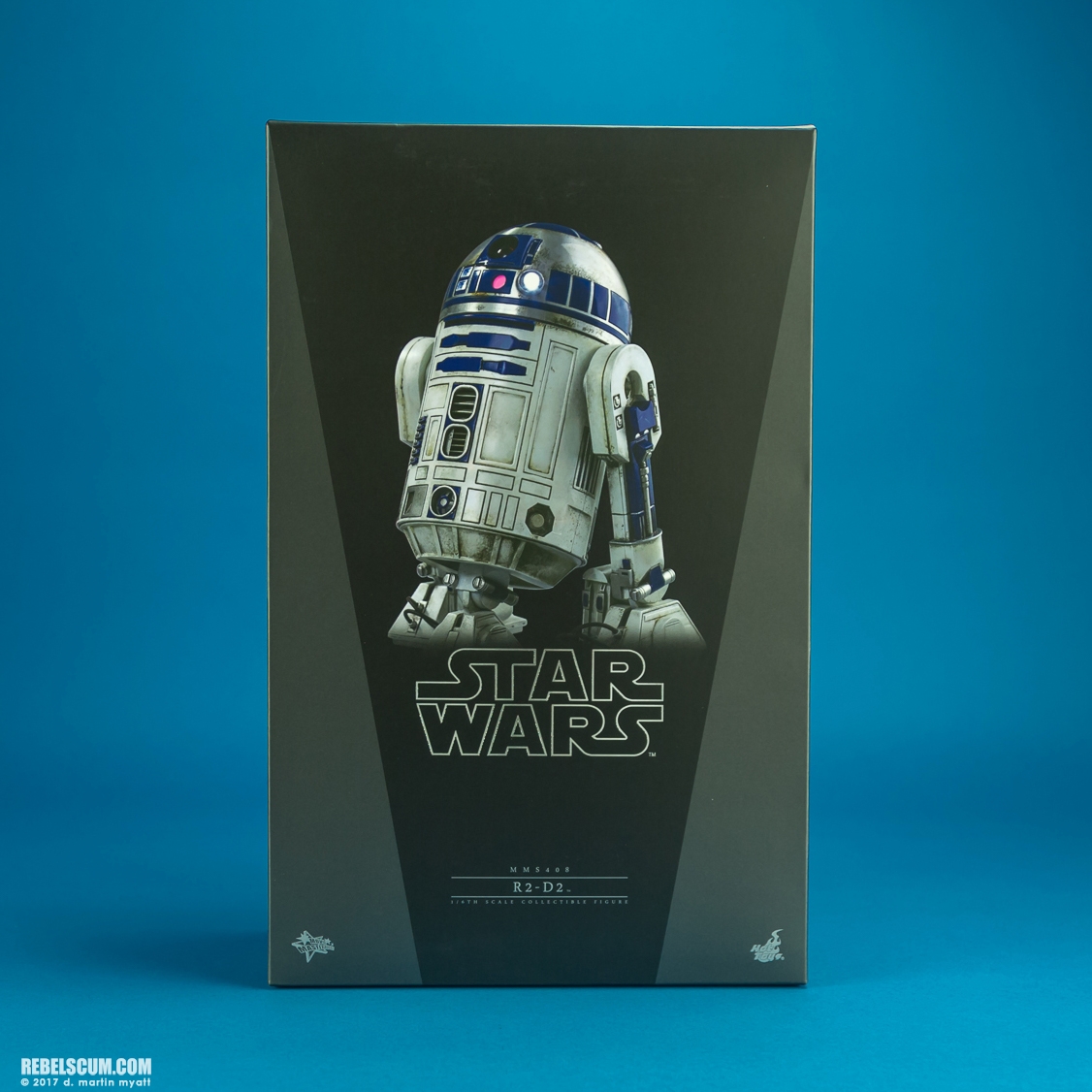 MMS408-R2-D2-The-Force-Awakens-Hot-Toys-019.jpg