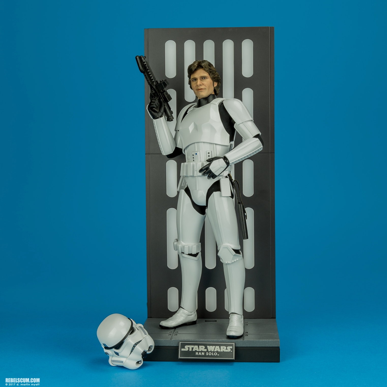 MMS418-Han-Solo-Stormtrooper-Disguise-Hot-Toys-022.jpg
