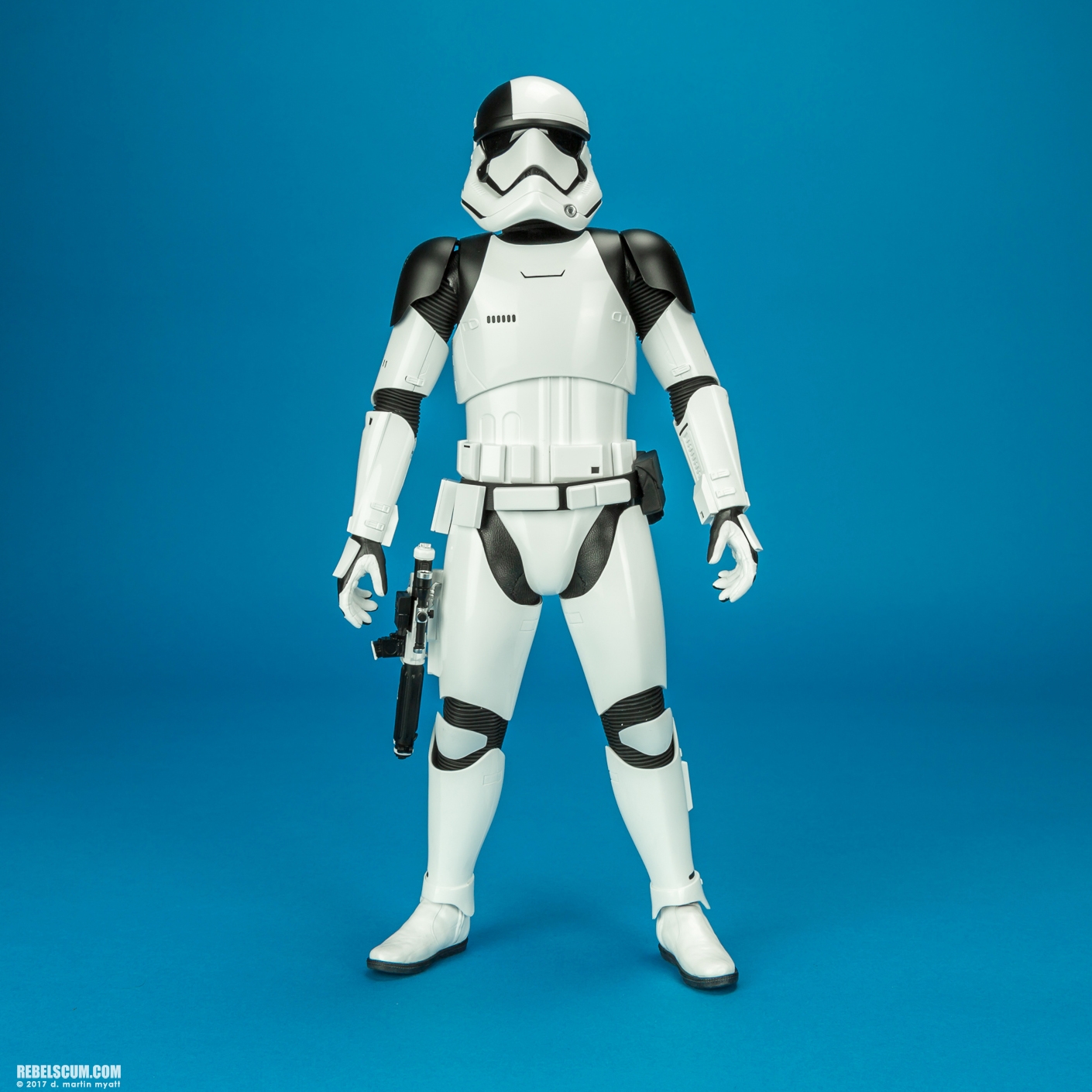 MMS428-Executioner-Trooper-Hot-Toys-The-Last-Jedi-001.jpg