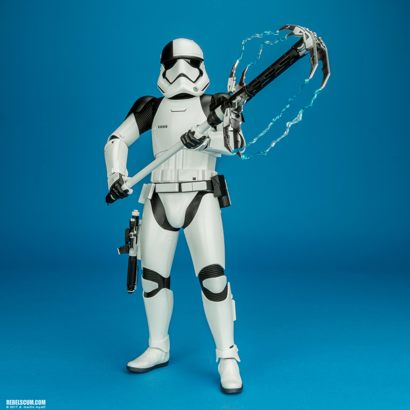 MMS428-Executioner-Trooper-Hot-Toys-The-Last-Jedi-012.jpg