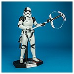 MMS428-Executioner-Trooper-Hot-Toys-The-Last-Jedi-015.jpg