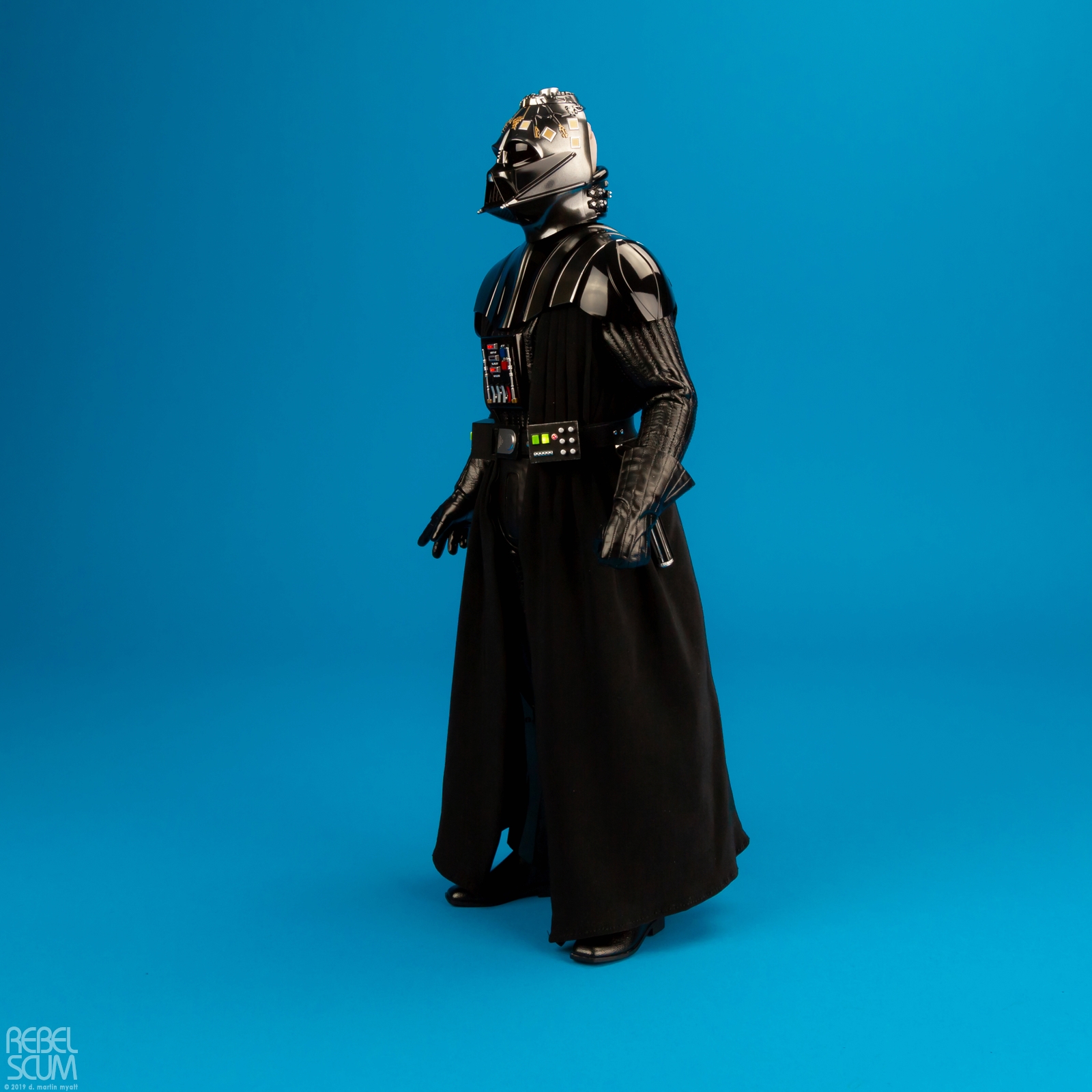 MMS452-Darth-Vader-The-Empire-Strikes-Back-Hot-Toys-007.jpg