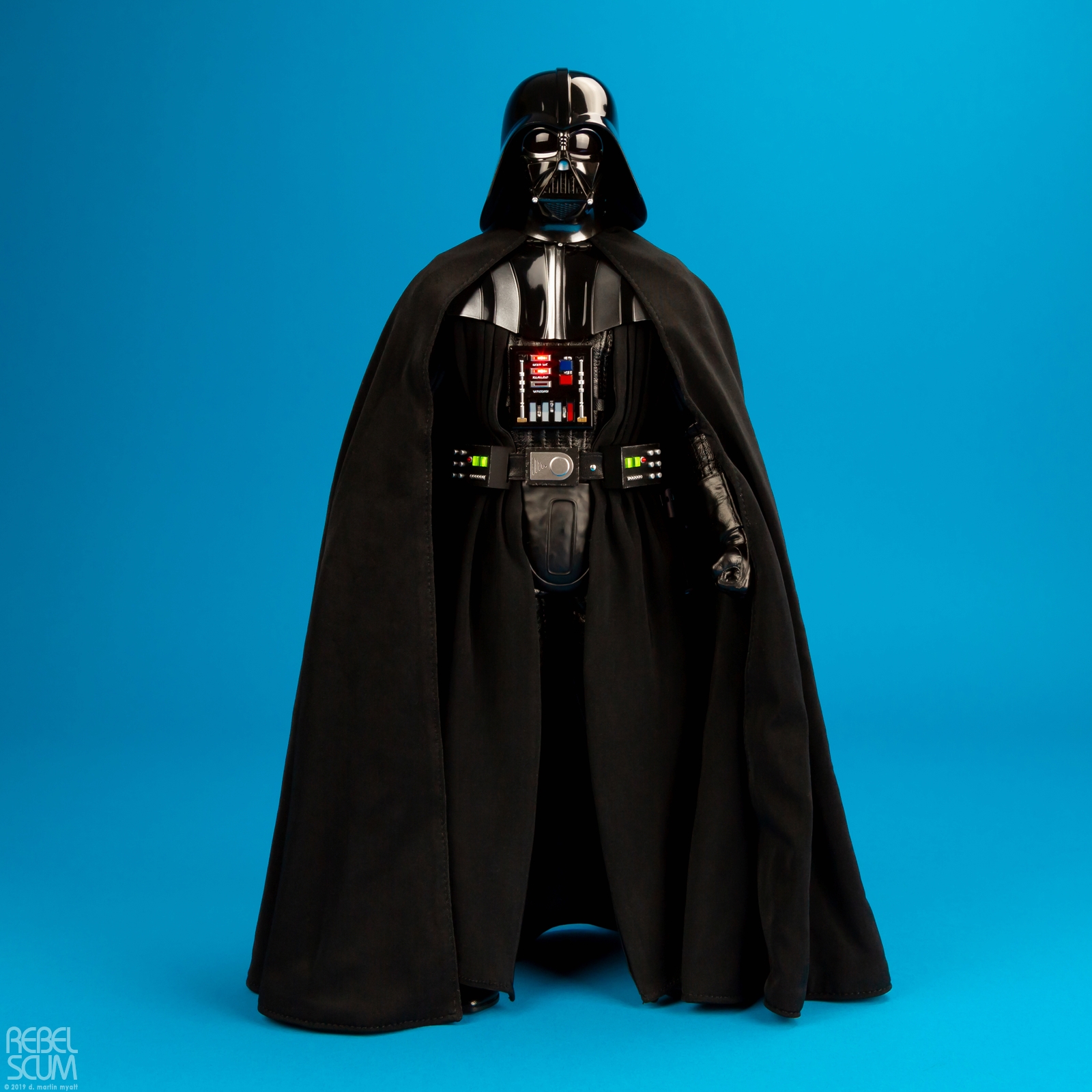 MMS452-Darth-Vader-The-Empire-Strikes-Back-Hot-Toys-018.jpg