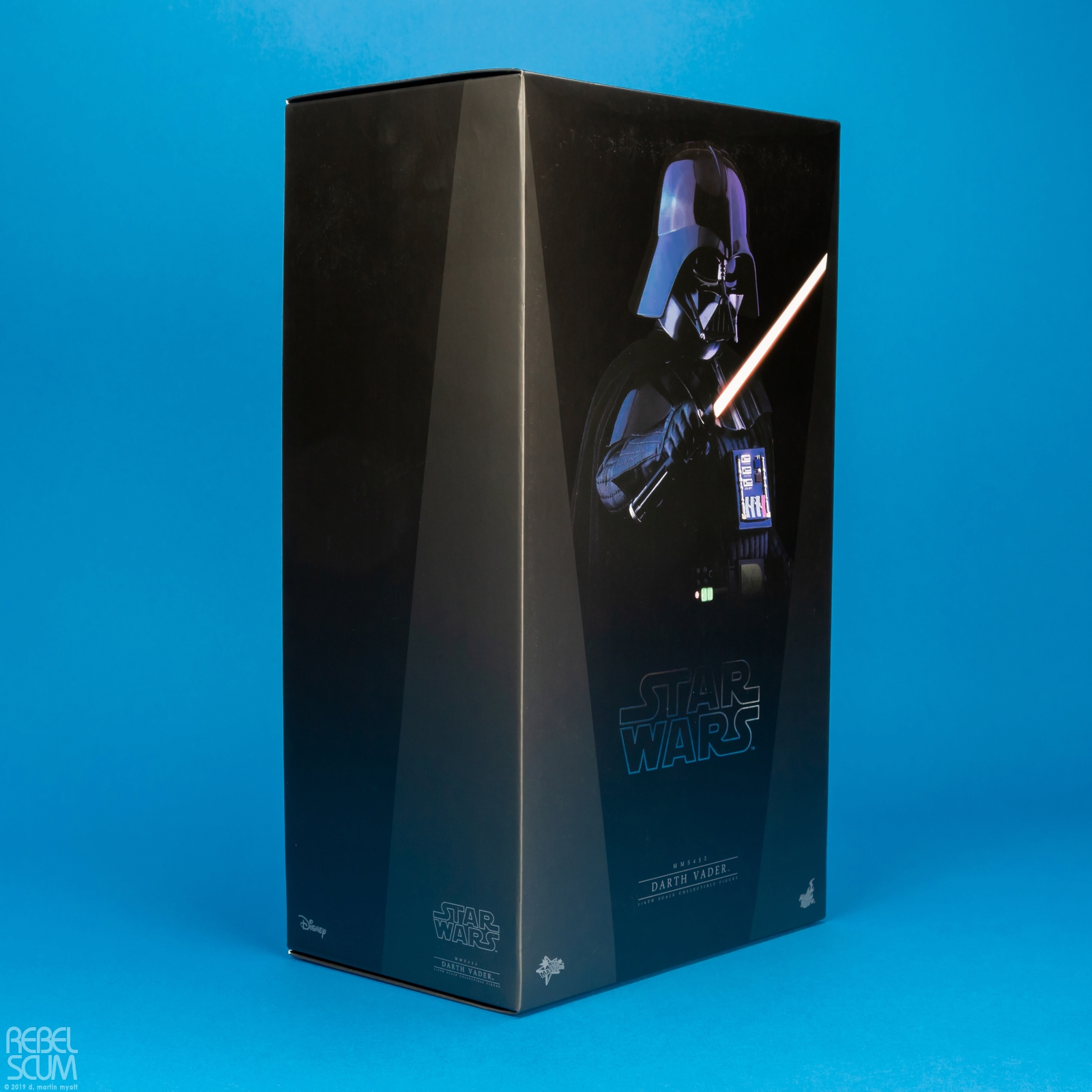 MMS452-Darth-Vader-The-Empire-Strikes-Back-Hot-Toys-034.jpg