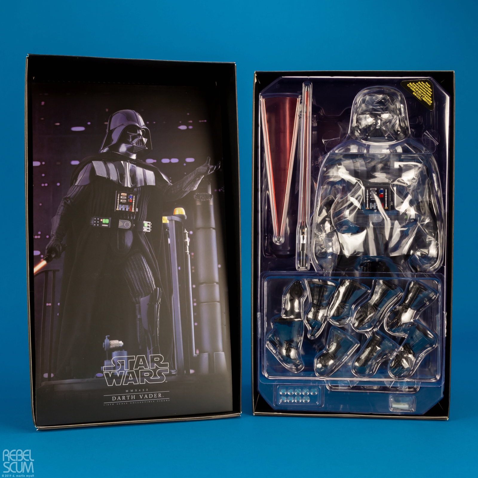 MMS452-Darth-Vader-The-Empire-Strikes-Back-Hot-Toys-040.jpg