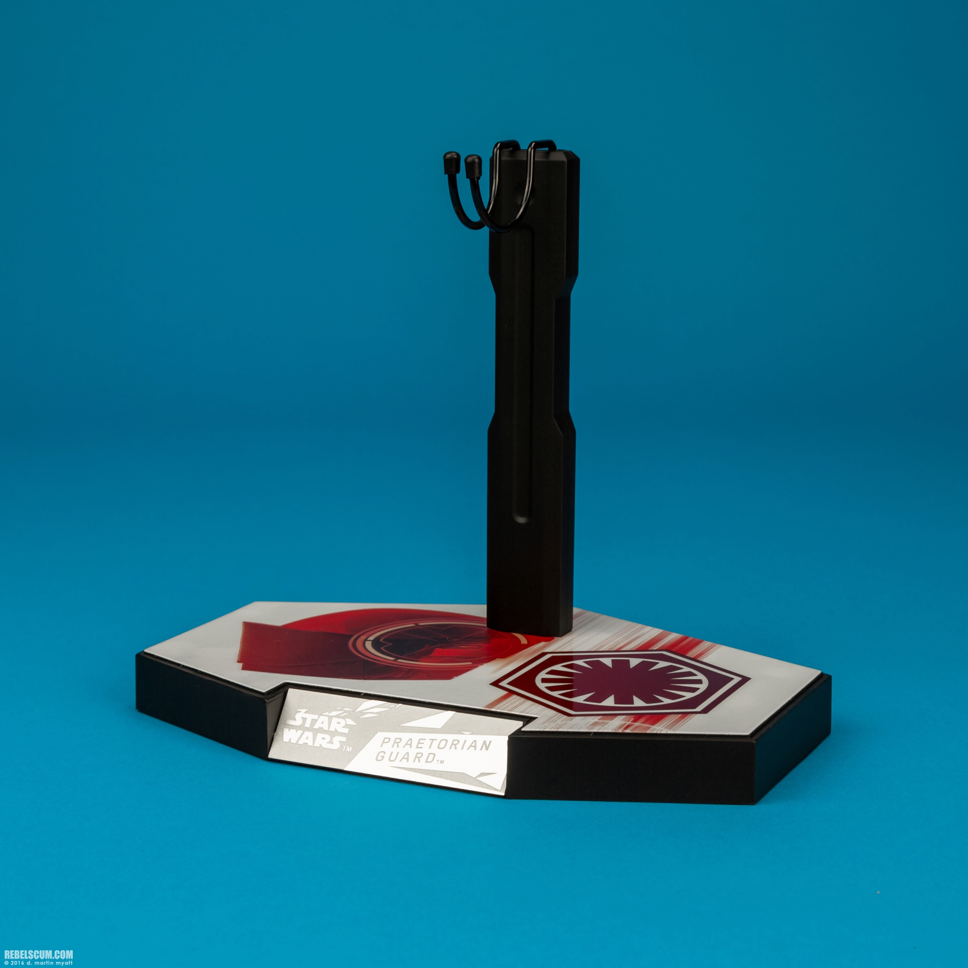 MMS453-Praetorian-Guard-Heavy-Blade-Hot-Toys-Last-Jedi-012.jpg