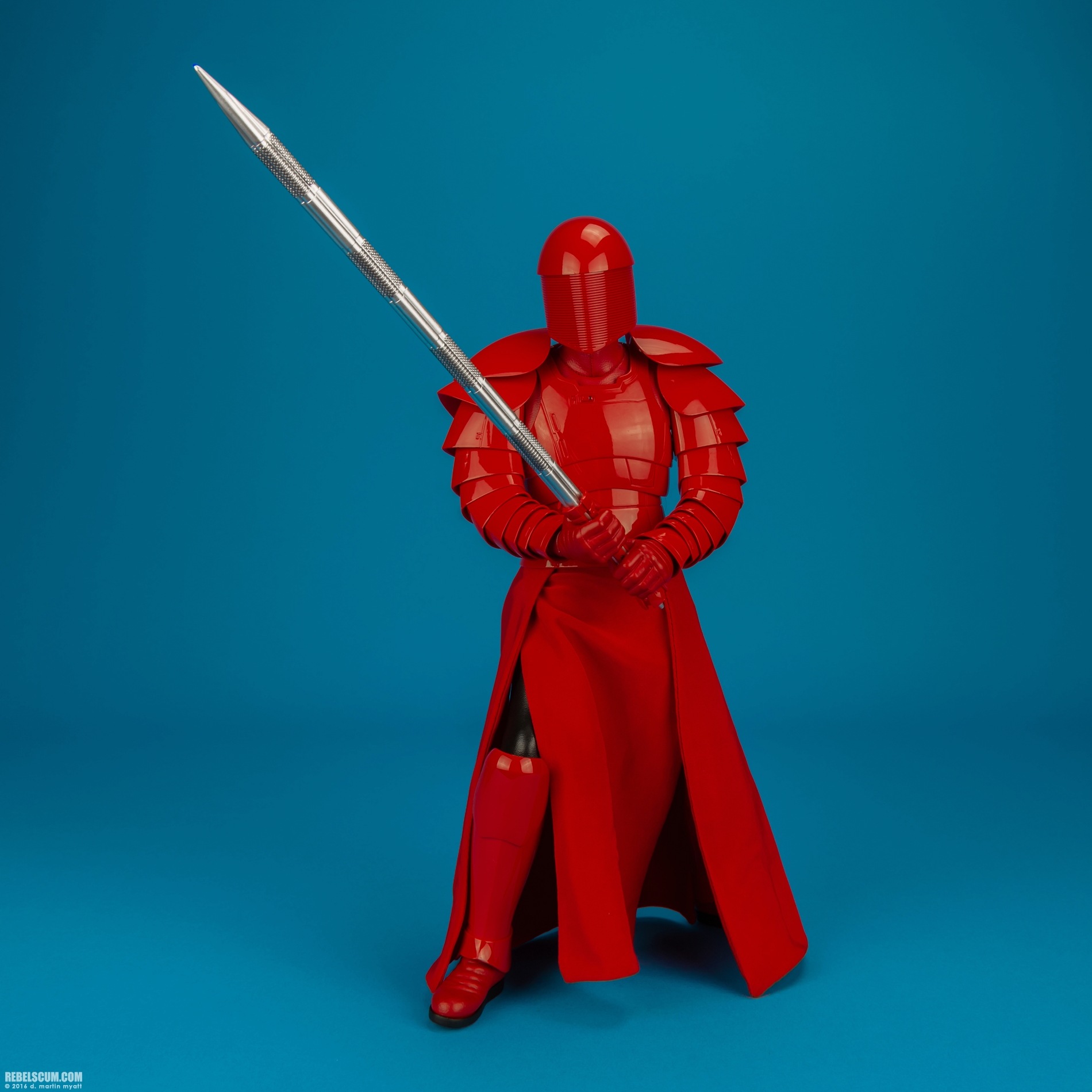 MMS453-Praetorian-Guard-Heavy-Blade-Hot-Toys-Last-Jedi-015.jpg