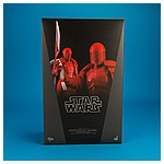 MMS453-Praetorian-Guard-Heavy-Blade-Hot-Toys-Last-Jedi-023.jpg