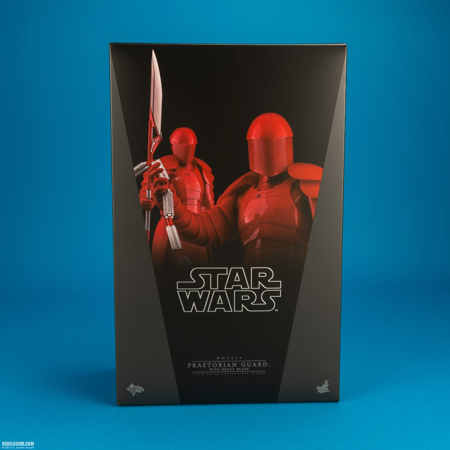 MMS453-Praetorian-Guard-Heavy-Blade-Hot-Toys-Last-Jedi-023.jpg