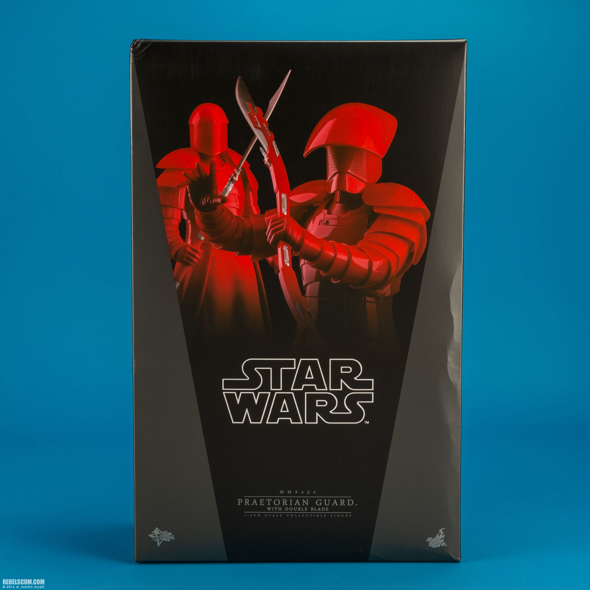 MMS454-Praetorian-Guard-Double-Blade-Star-Wars-Hot-Toys-021.jpg