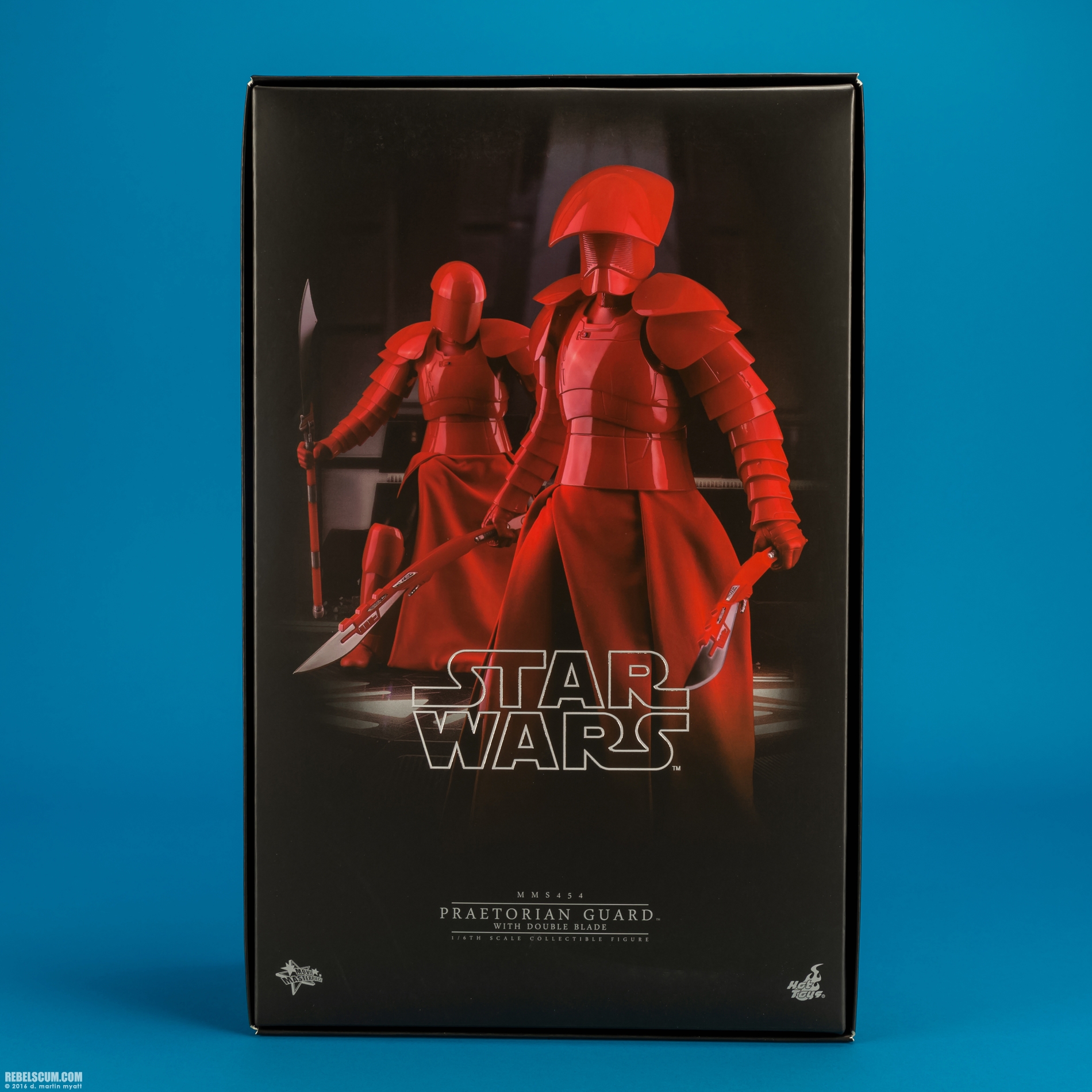 MMS454-Praetorian-Guard-Double-Blade-Star-Wars-Hot-Toys-024.jpg