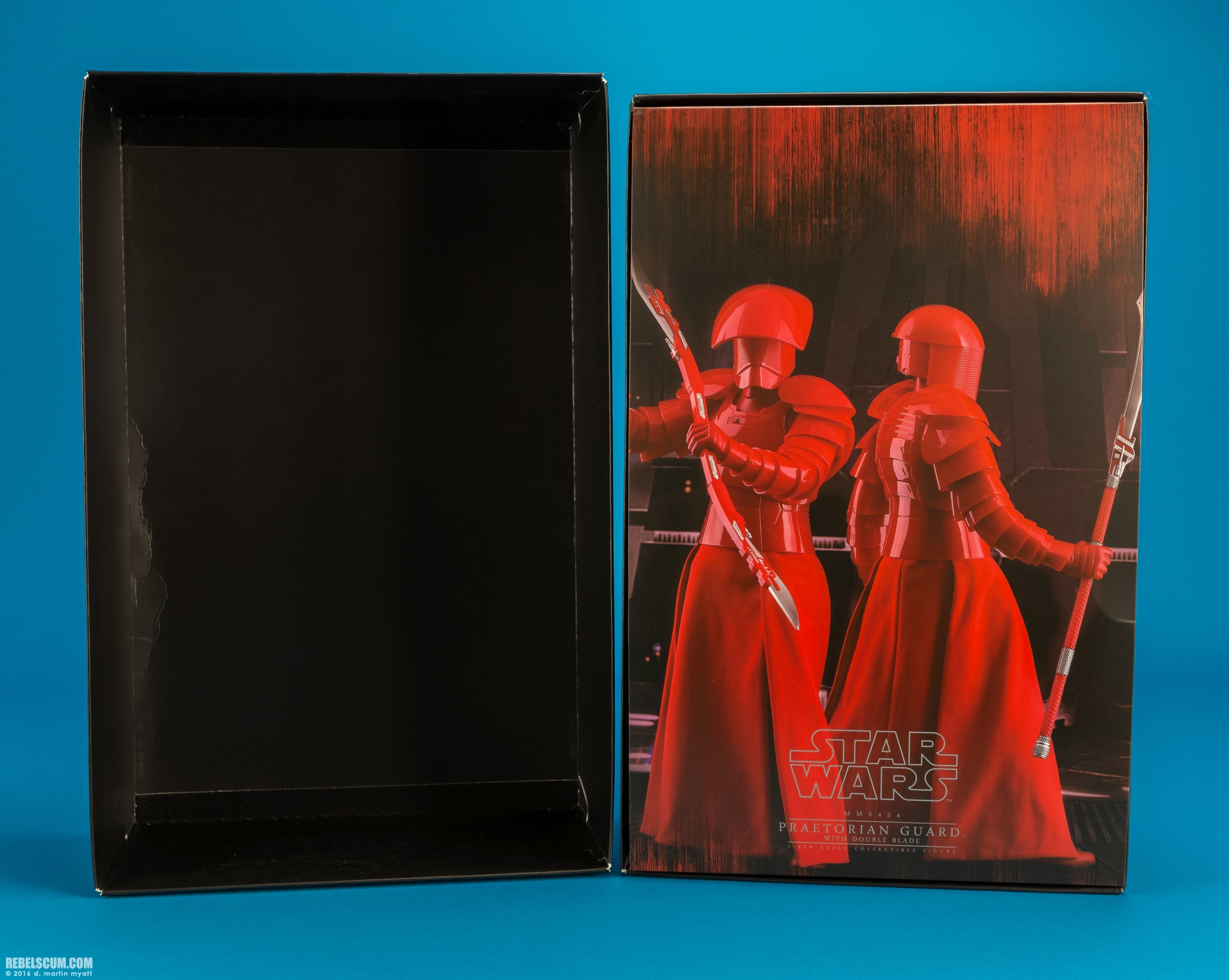 MMS454-Praetorian-Guard-Double-Blade-Star-Wars-Hot-Toys-025.jpg