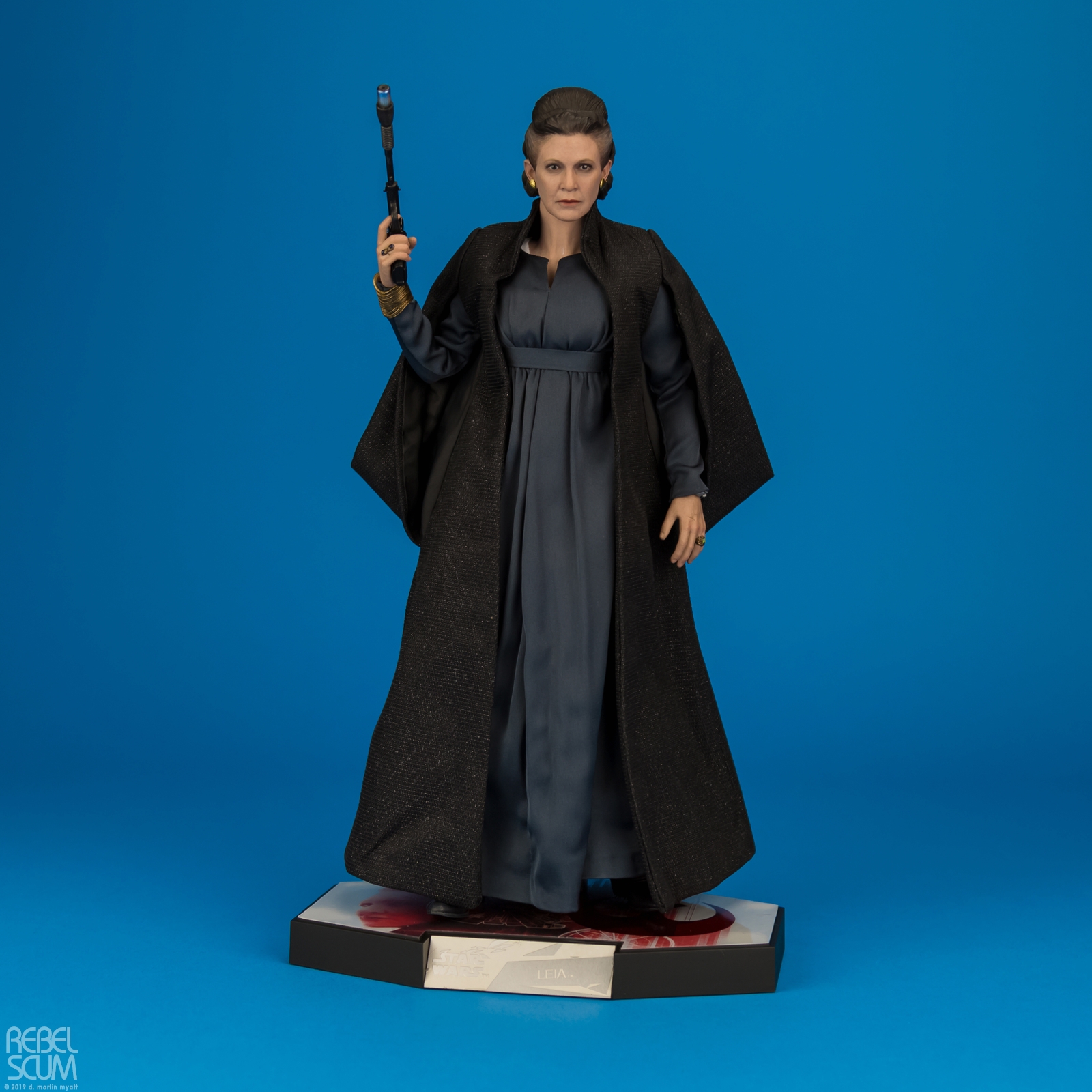 MMS459-Leia-Organa-The-Last-Jedi-Star-Wars-Hot-Toys-015.jpg