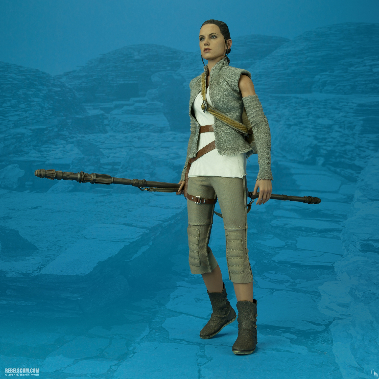 Rey-Resistance-Outfit-MMS377-Force-Awakens-Hot-Toys-021.jpg
