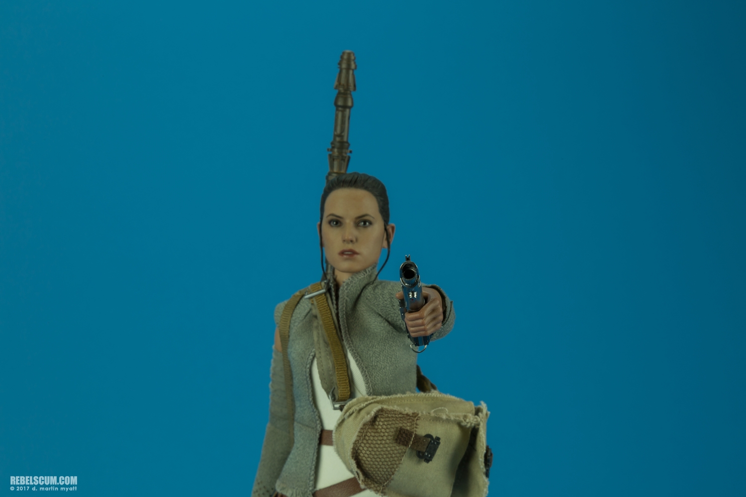 Rey-Resistance-Outfit-MMS377-Force-Awakens-Hot-Toys-039.jpg